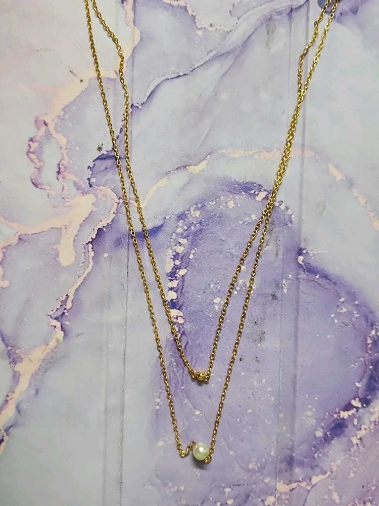 Gold Tone Layered Pearl Necklace New peice 💕