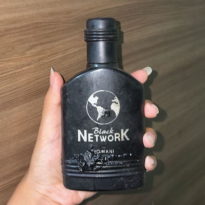 Black Network by Lomani Paris