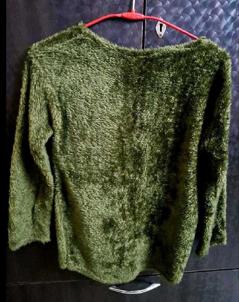 Green Fuzzy Pullover