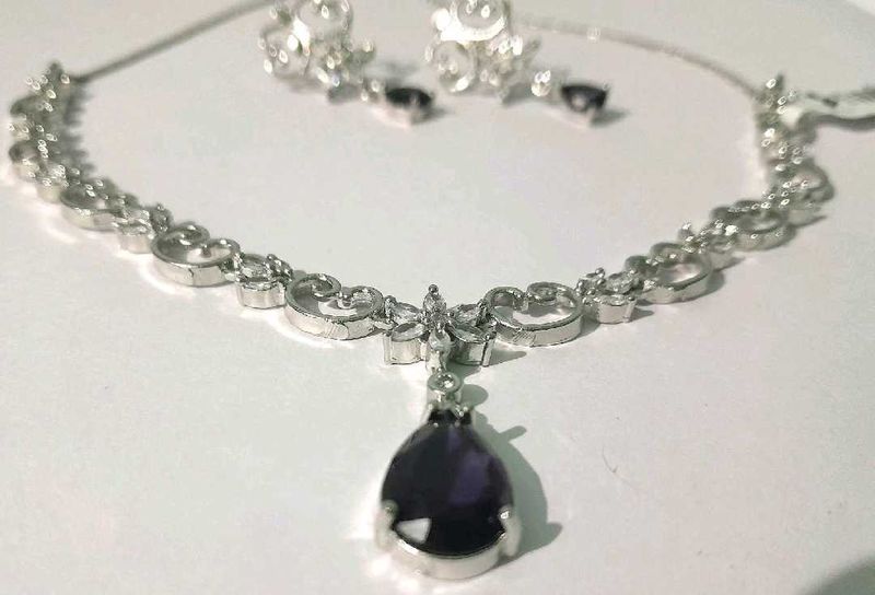 Elegant Necklace and Earring Set