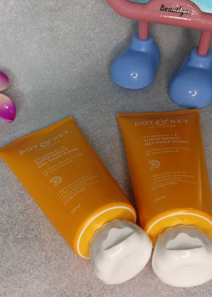 Vitamin C+E Super Bright Gel Facewash