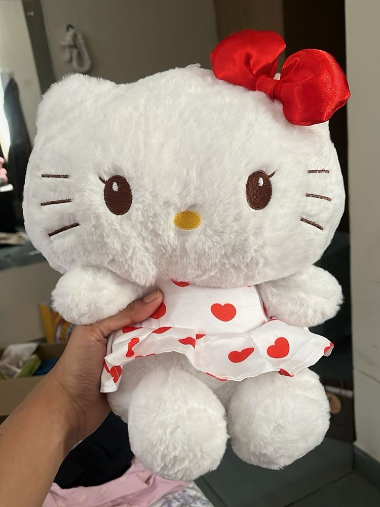 Cute Hello Kitty Plush Toy