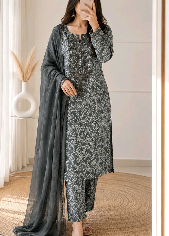 Grey Floral dress material Set with Dupatt