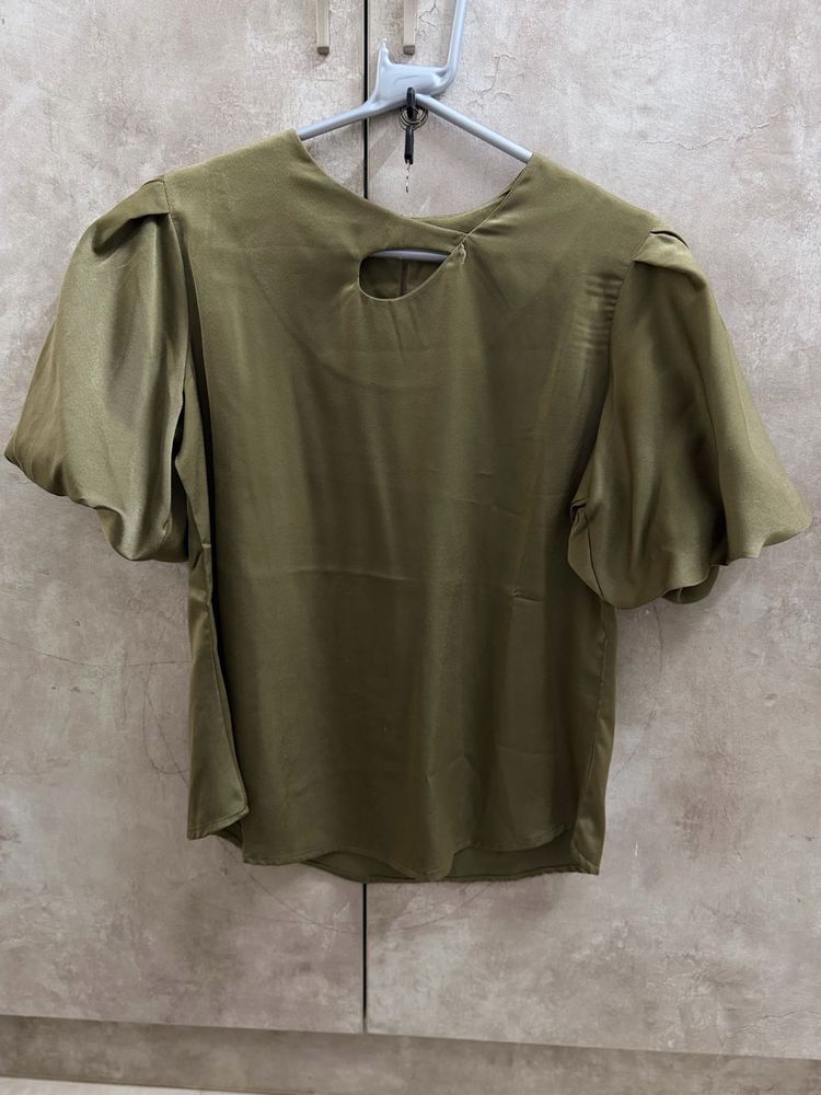 olive green top