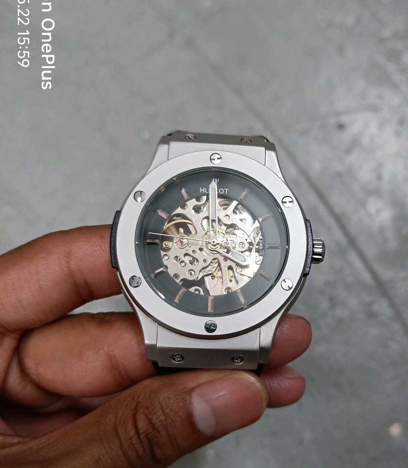 Hublot automatic and analog watch new watc