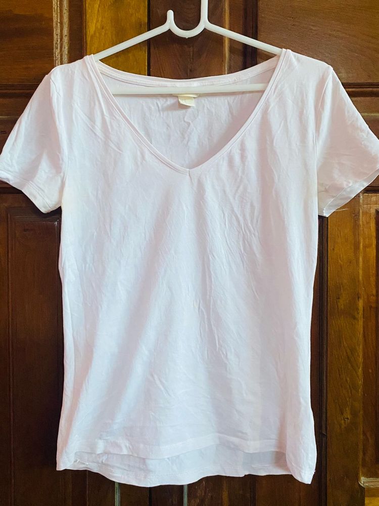 Basic Pink V-Neck T-Shirt
