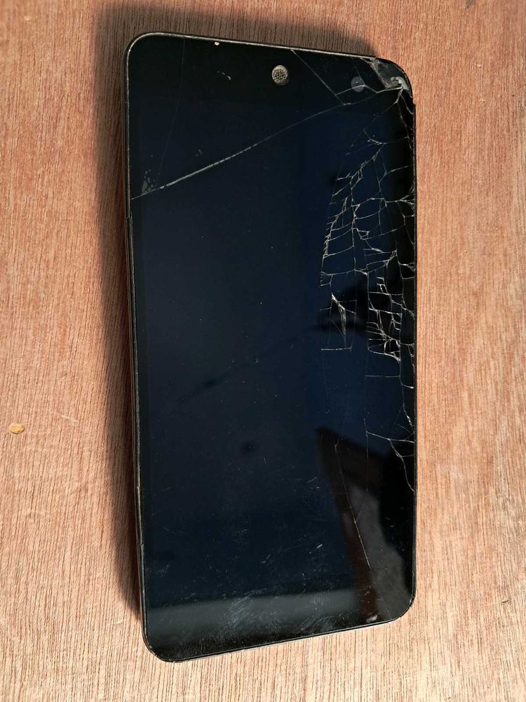 Micromax cracked Screen Smartphone