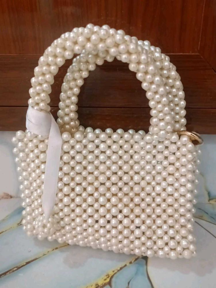 Elegant Pearl Handbag