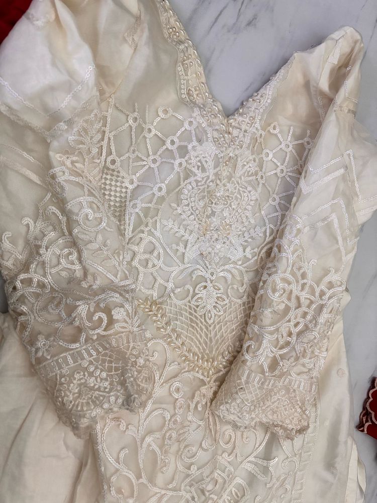 Elegant Embroidered Kurta