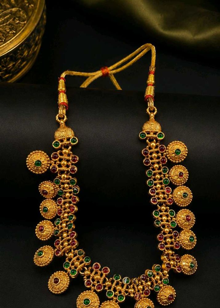 Exquisite Gold Necklace with Red &amp; Green Stones