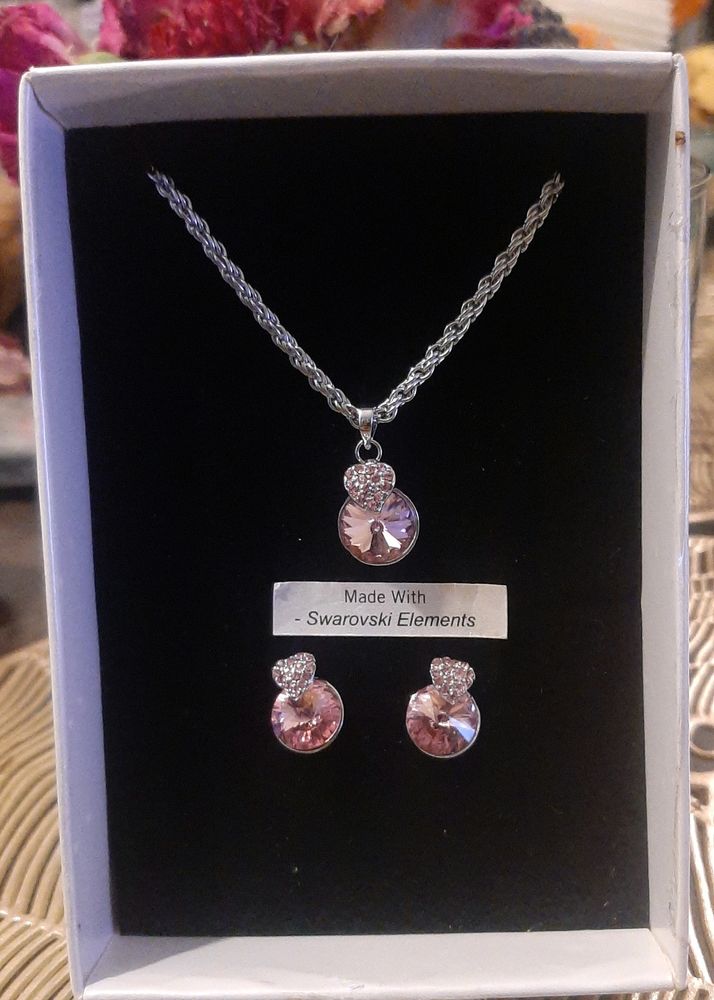 Silver Plated Chain Pain Pendent with Pink Studs
