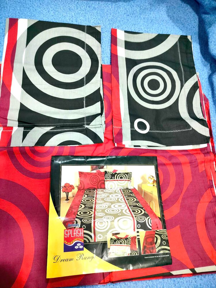 Designer Bed Sheet Set with Pillow Covers