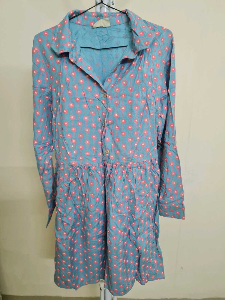 Vintage cute Blue Floral Button-Up Dress