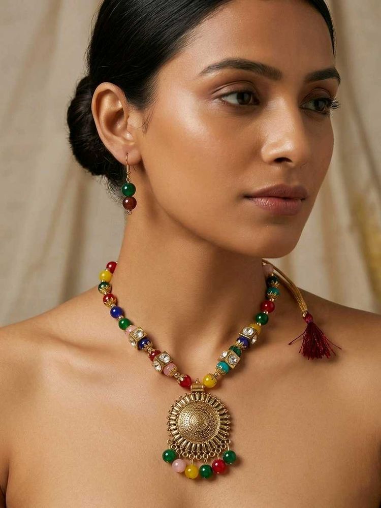 Boho Beaded Pendent Necklace