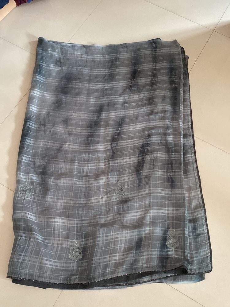 Amazing Grey Saree