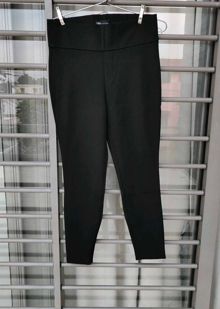 Zara Black High-Waisted Pants