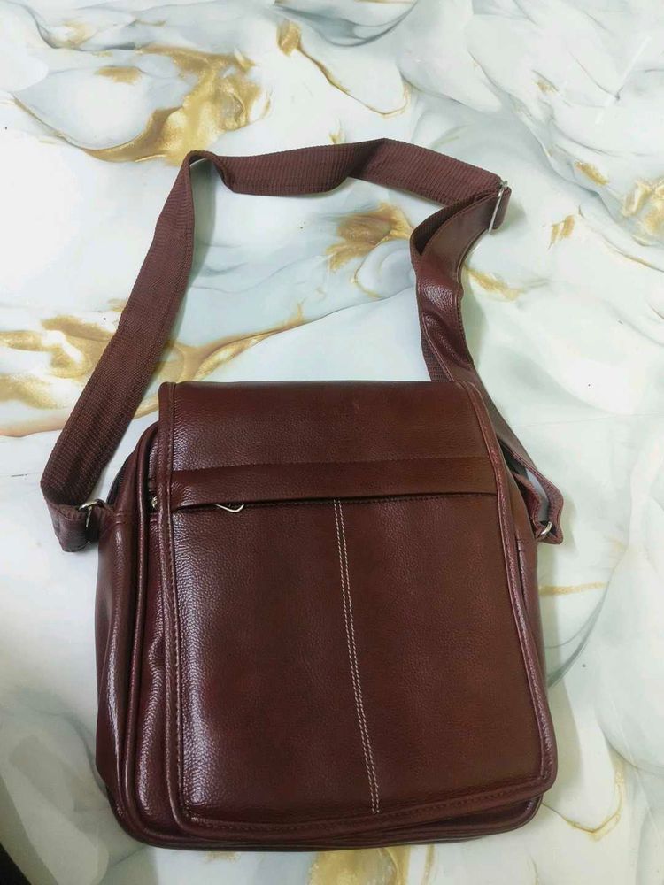 Men's Leather Crossbody Bag