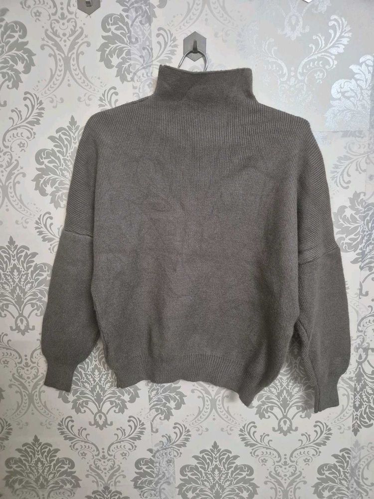 Gray Turtleneck Knit Sweater