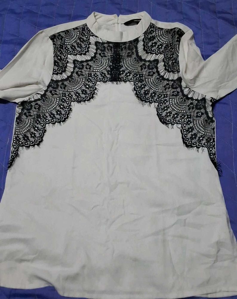 Vero Moda Elegant Lace Trim Top