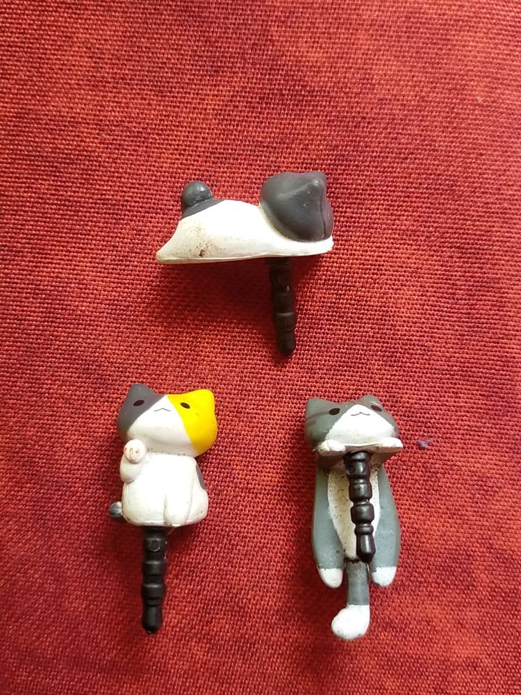 CAT Earphone Plug