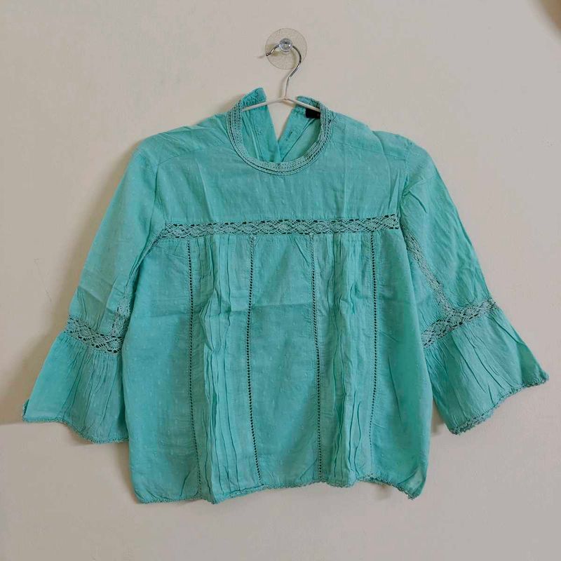 🆕 Beautiful Blue Bell Sleeve Crop Top