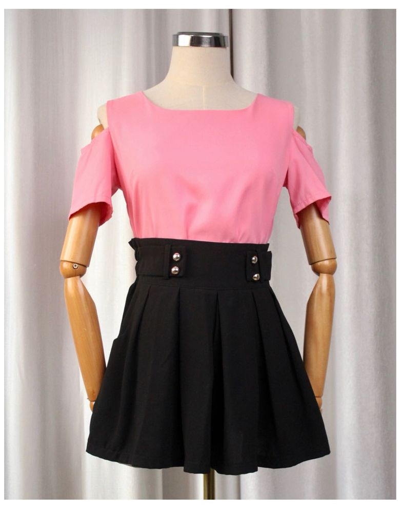 🚀🚀24Hrs EOS SALE🚀🚀 Pink Cold Shoulder Top