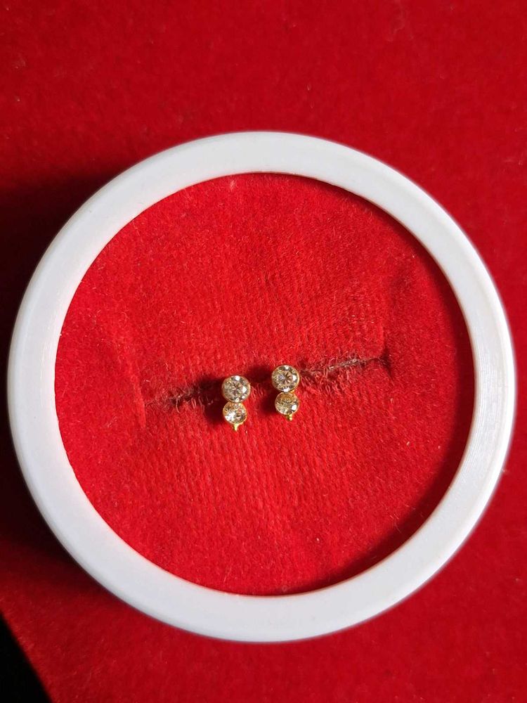 Sparkling Stud Earrings gold