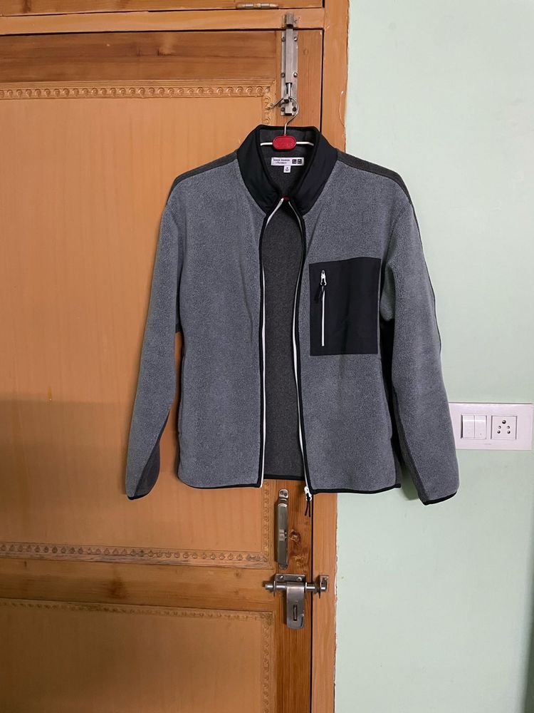 Uniqlo Sports Sweatshirt