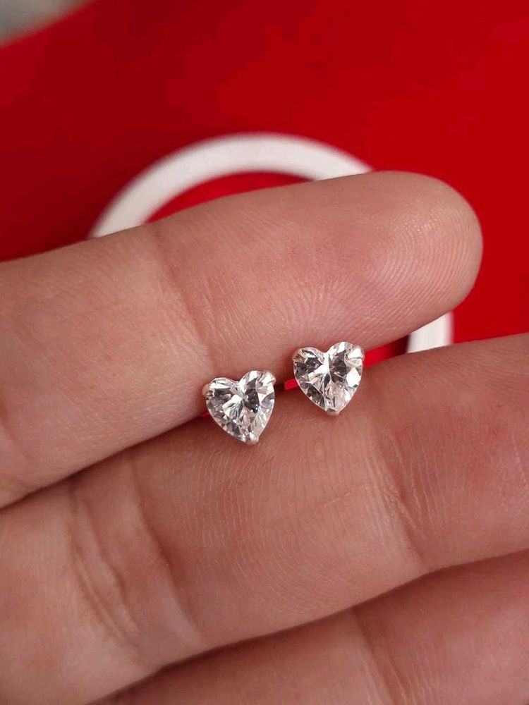 Charming Heart Stud Earrings silver