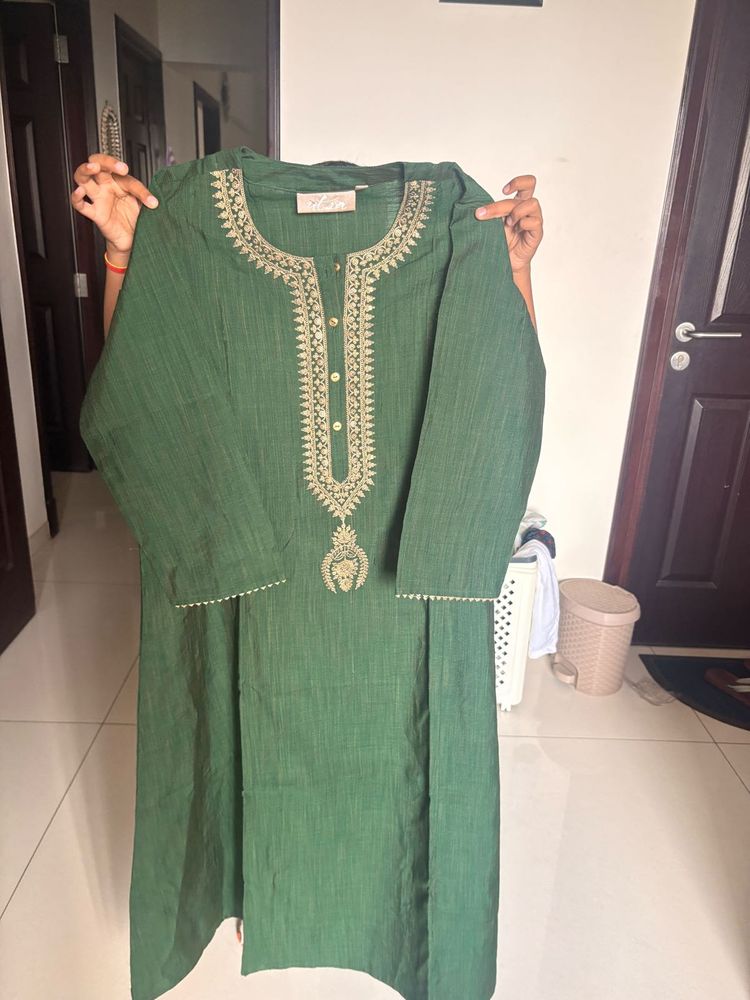 Green Embroidered Kurta