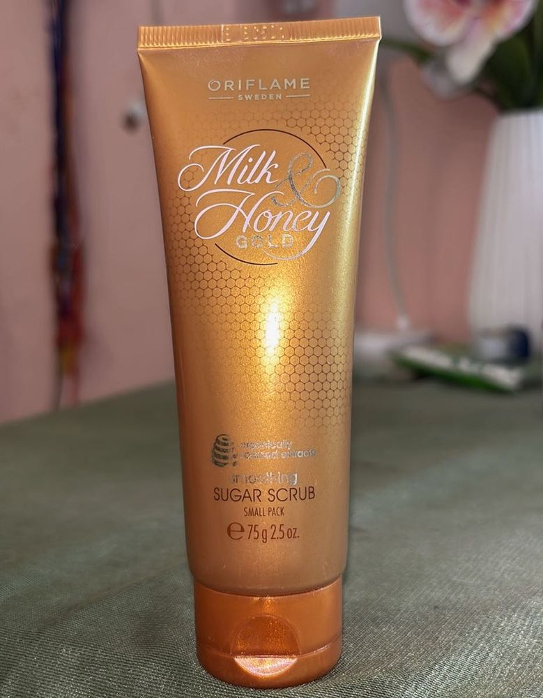 Oriflame Milk &amp; Honey Gold Sugar Scrub