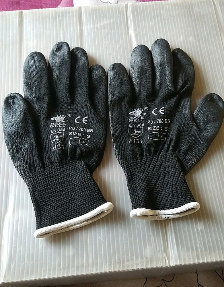 Hand Gloves