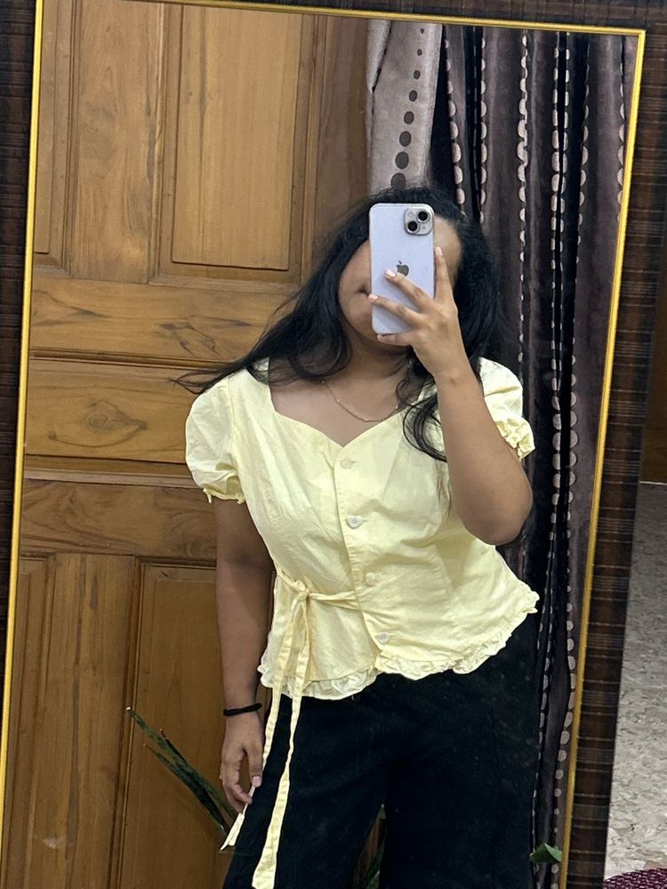 Chic Yellow Puff Sleeve Top
