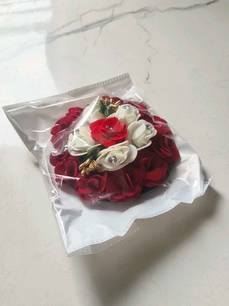 Elegant Floral Hair Bun Accessory
