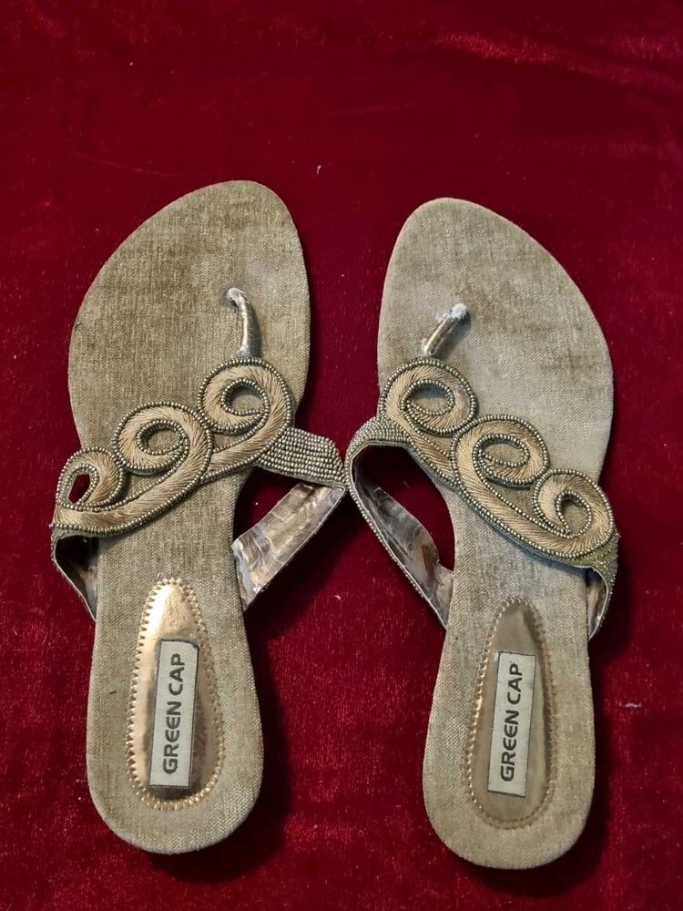Cute Green Cap Flip Flops