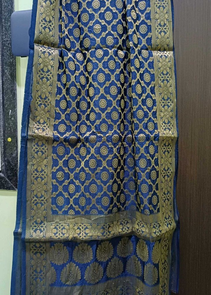 Elegant Blue &amp; Gold Brocade Dupatta