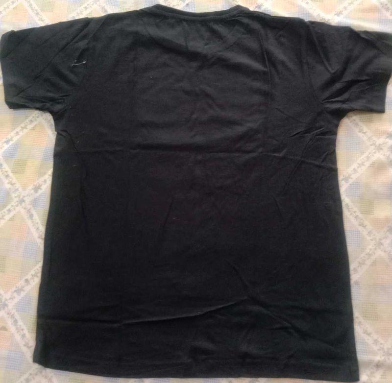 Black Basic T-Shirt new never used.