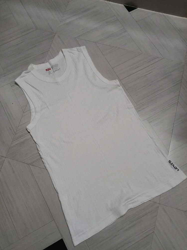Levi vest
