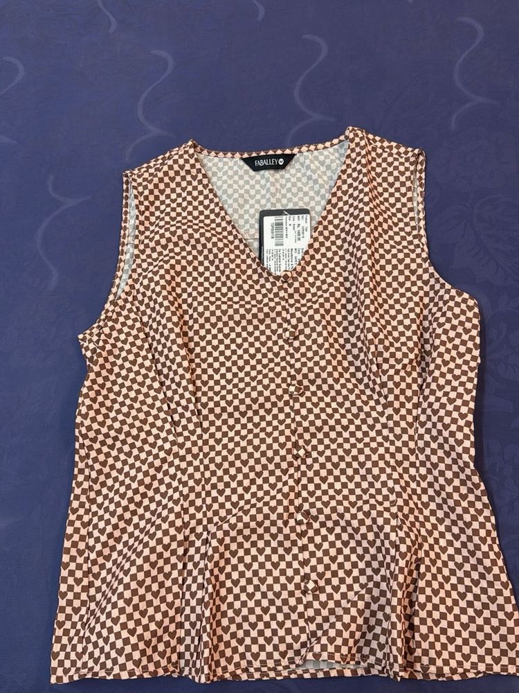 Cute Heart Print Sleeveless Top