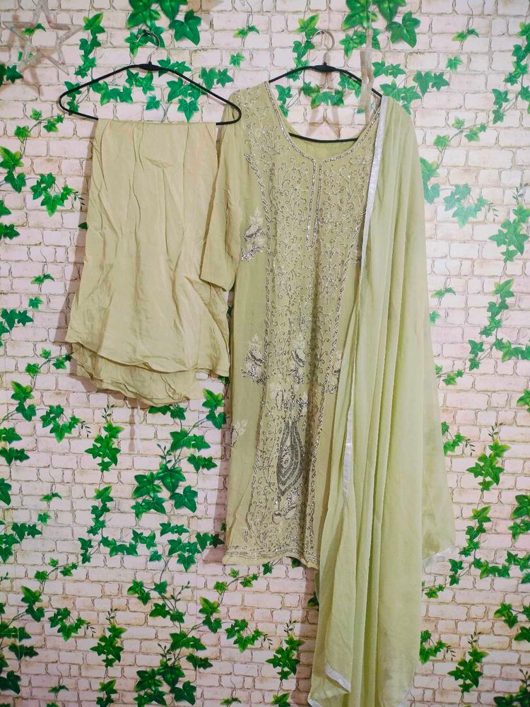 Elegant Salwar Kameez Set