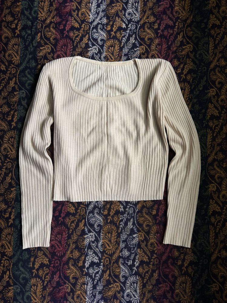 Cream Ribbed Knit pullover