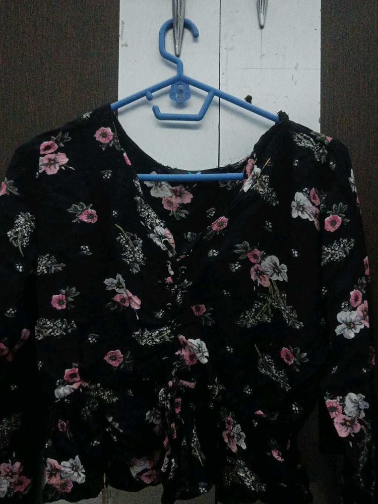 Floral Print Lace-Up Blouse