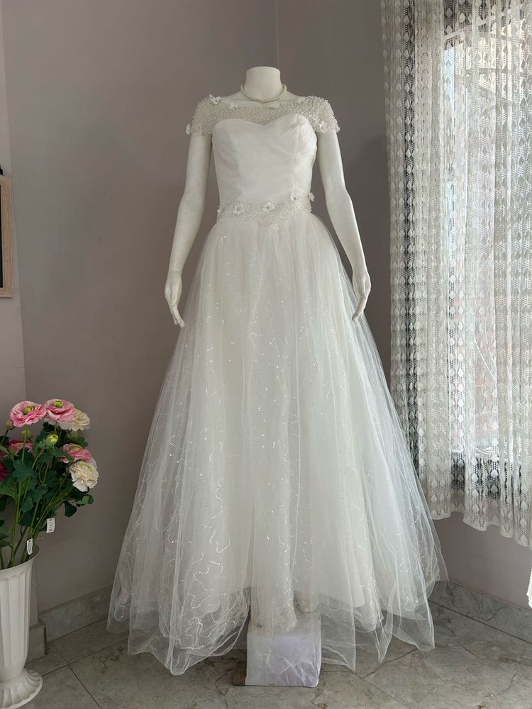 Stunning White Bridal  gown