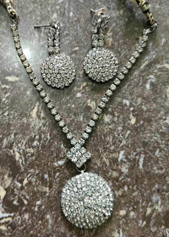 Sparkling Crystal Necklace and Earring Set