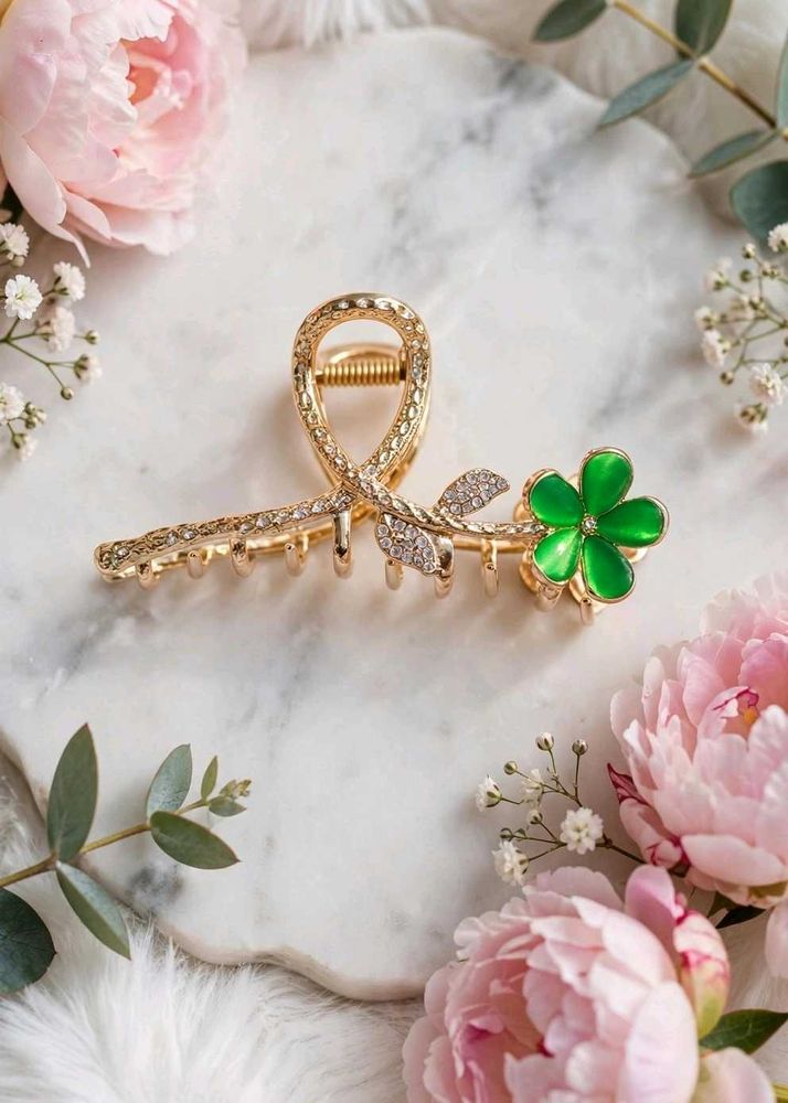 🆕Elegant Gold Flower Hair Claw Clip