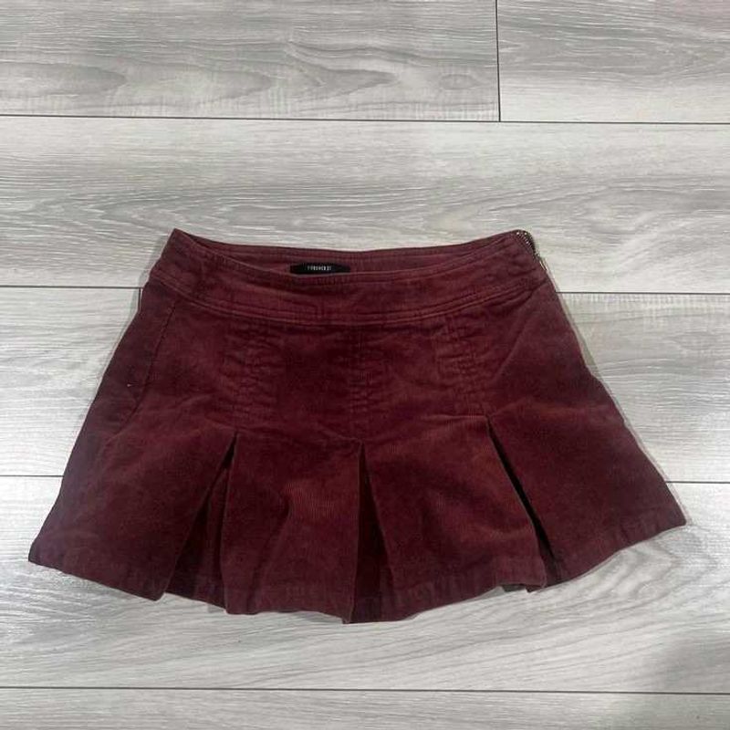 Chic Burgundy Mini Skirt