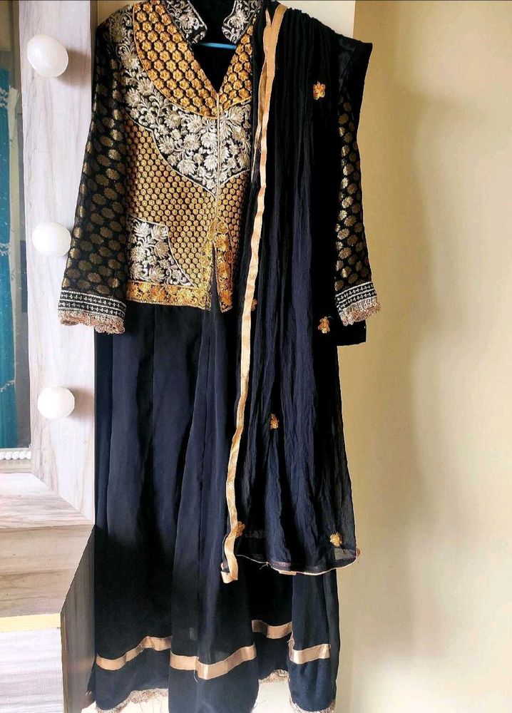 Elegant Pakisthani 3 Piece Suit Set
