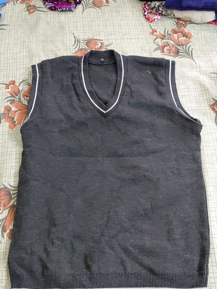 Sleeveless V-Neck Sweater Vest