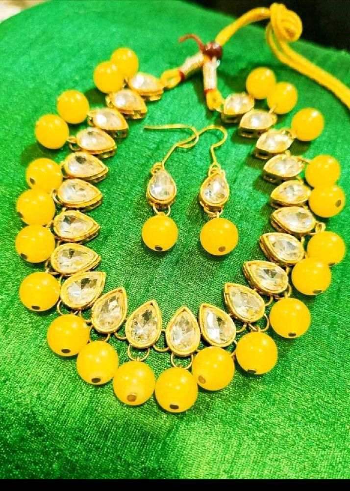 New Yellow Bead Kundan  Jewelry Set