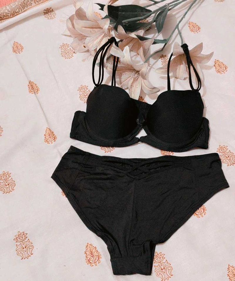 Very Sexy And Beautiful Bra With Penty
